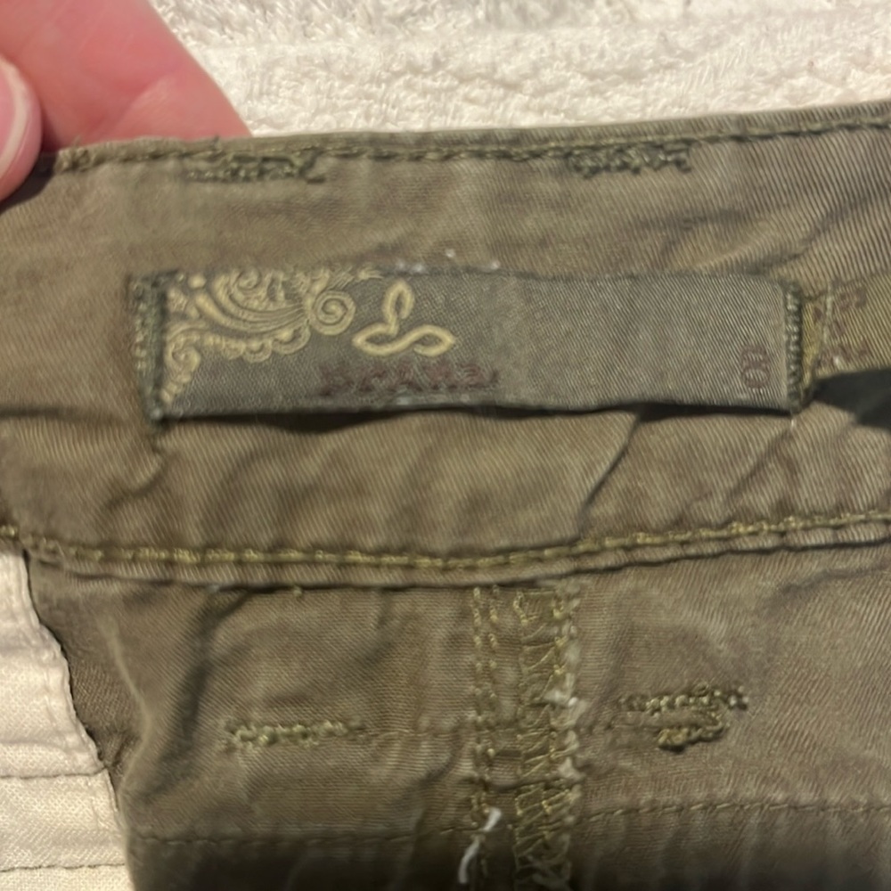 Size 8 olive green Prana skirt
